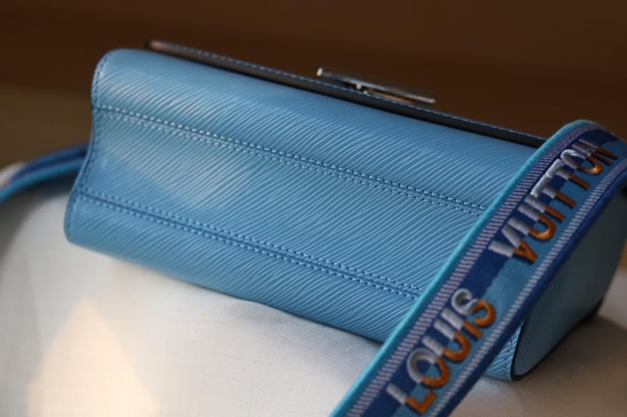 LV Twist Sporty Strap 23cm