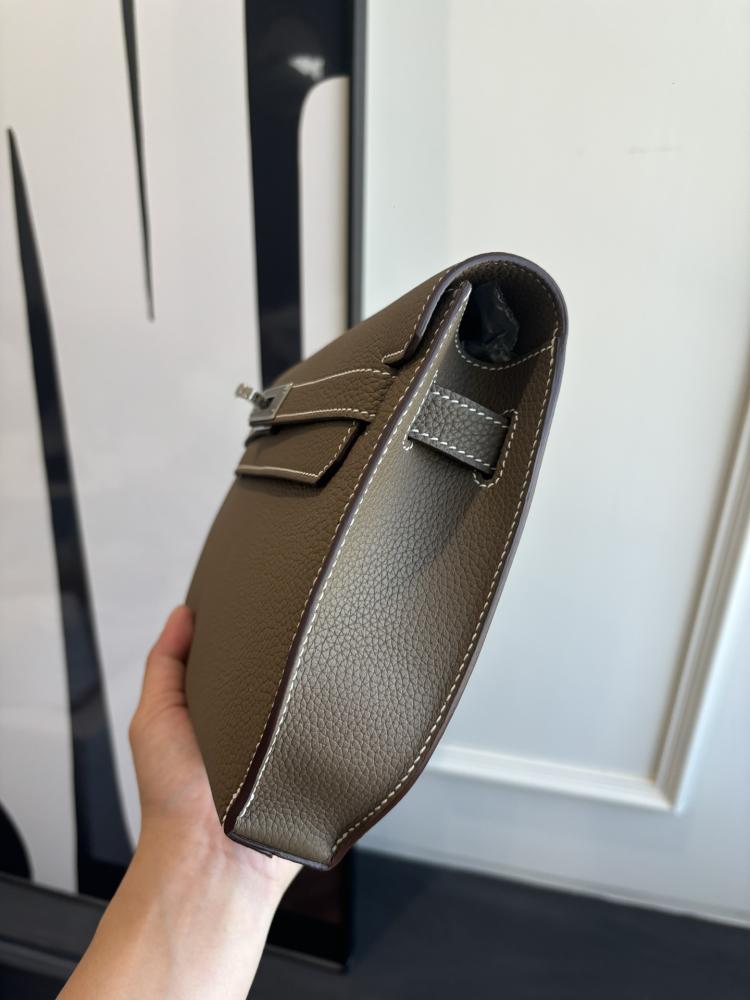 Hermes Kelly Dépêches 25 Pouch (Leather)