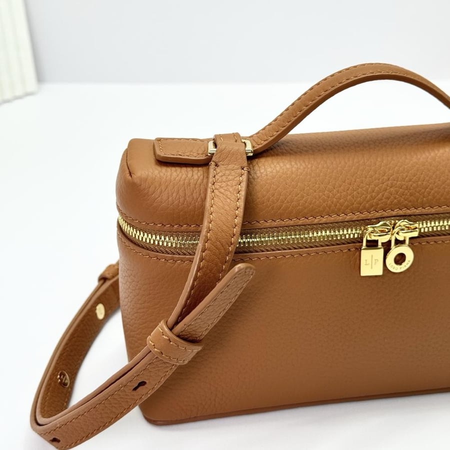 Loro Piana Extra Pocket L19 Vanity Case Collection