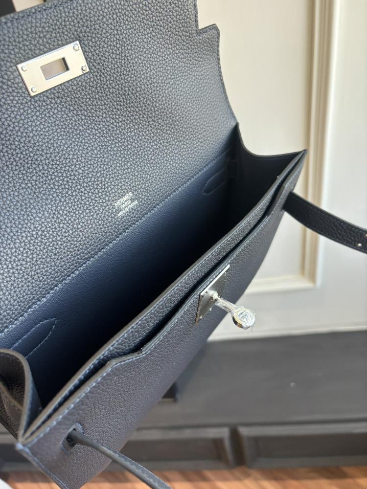 Hermes Kelly Dépêches 25 Pouch (Leather)