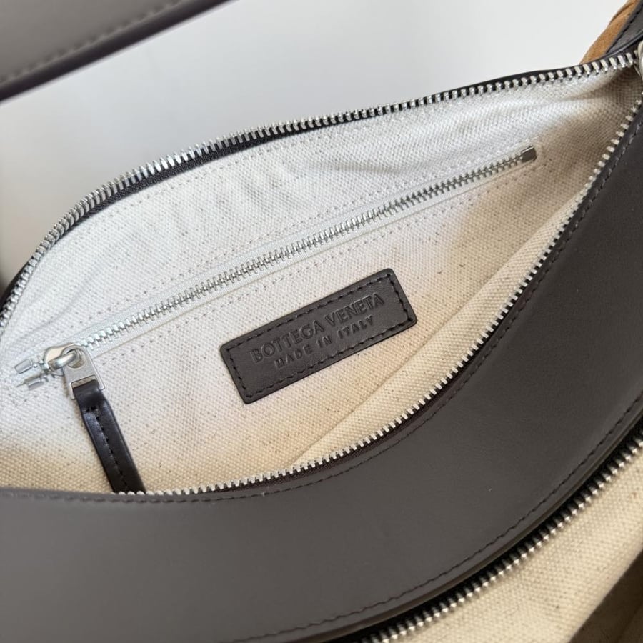 BV Tribeca Woven Tote Bag 30.5209cm