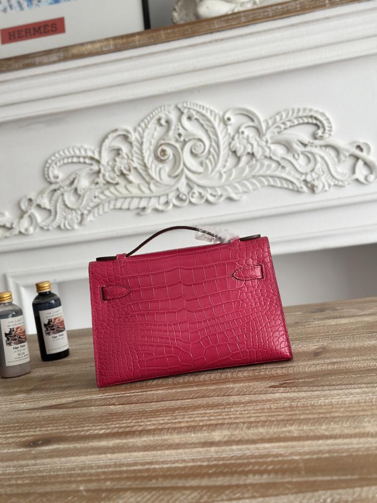 Hermes Kelly Mini Pochette 22cm - Raspberry Pink / Gold Hardware