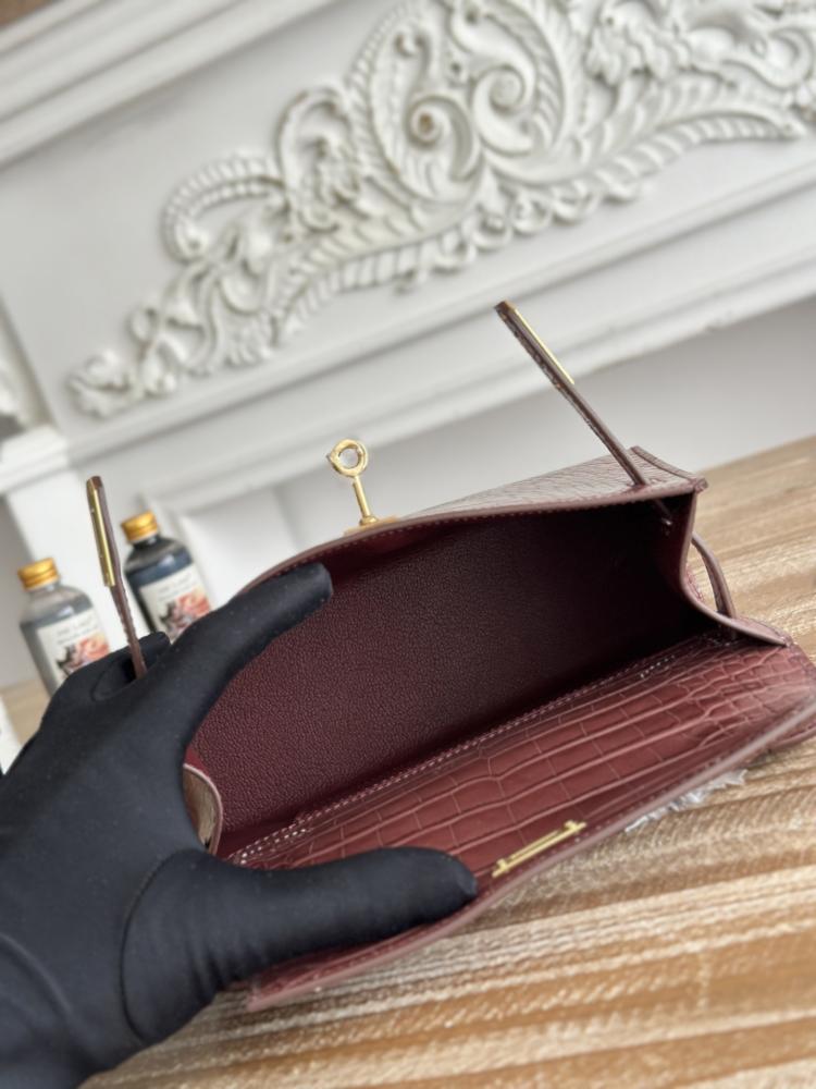 Hermes Kelly Mini Pochette 22cm - Burgundy / Gold Hardware