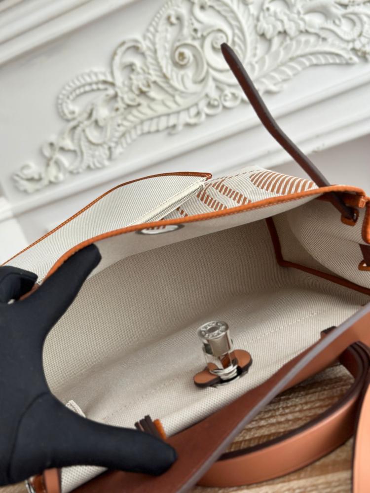 Hermes Herbag Zip 31 (Printed & Patterned Canvas Edition)