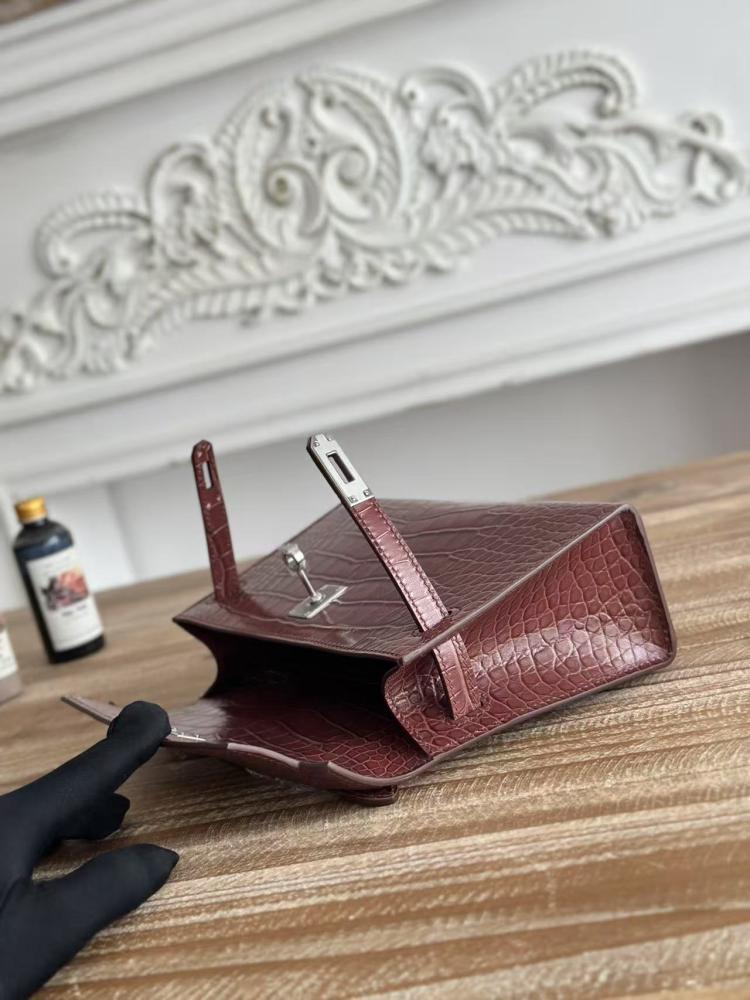 Hermes Kelly Mini Pochette 22cm - Burgundy / Silver Hardware