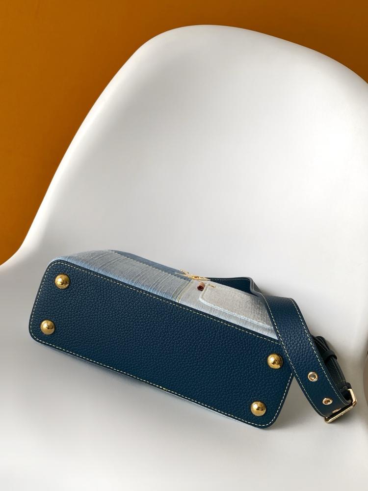 LV Capucines Bag 2717.39cm