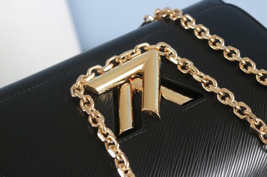 LV Twist Epi Leather 23cm