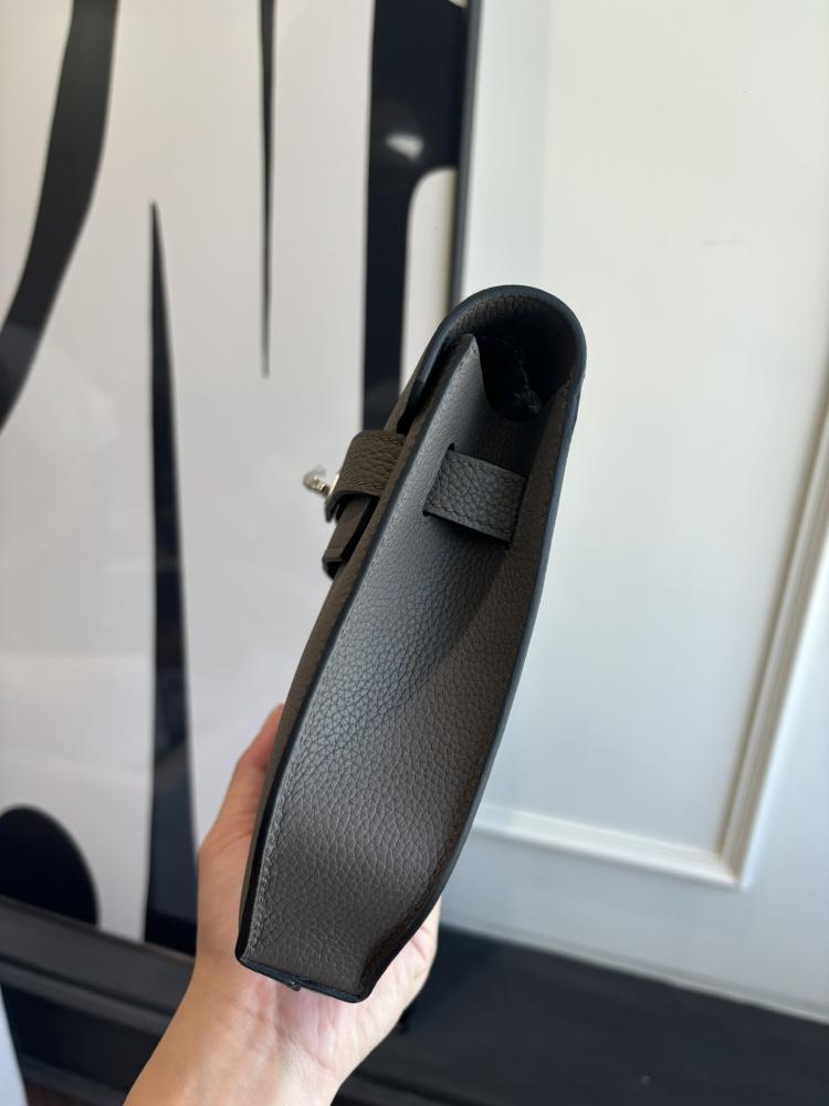 Hermes Kelly Dépêches 25 Pouch (Leather)