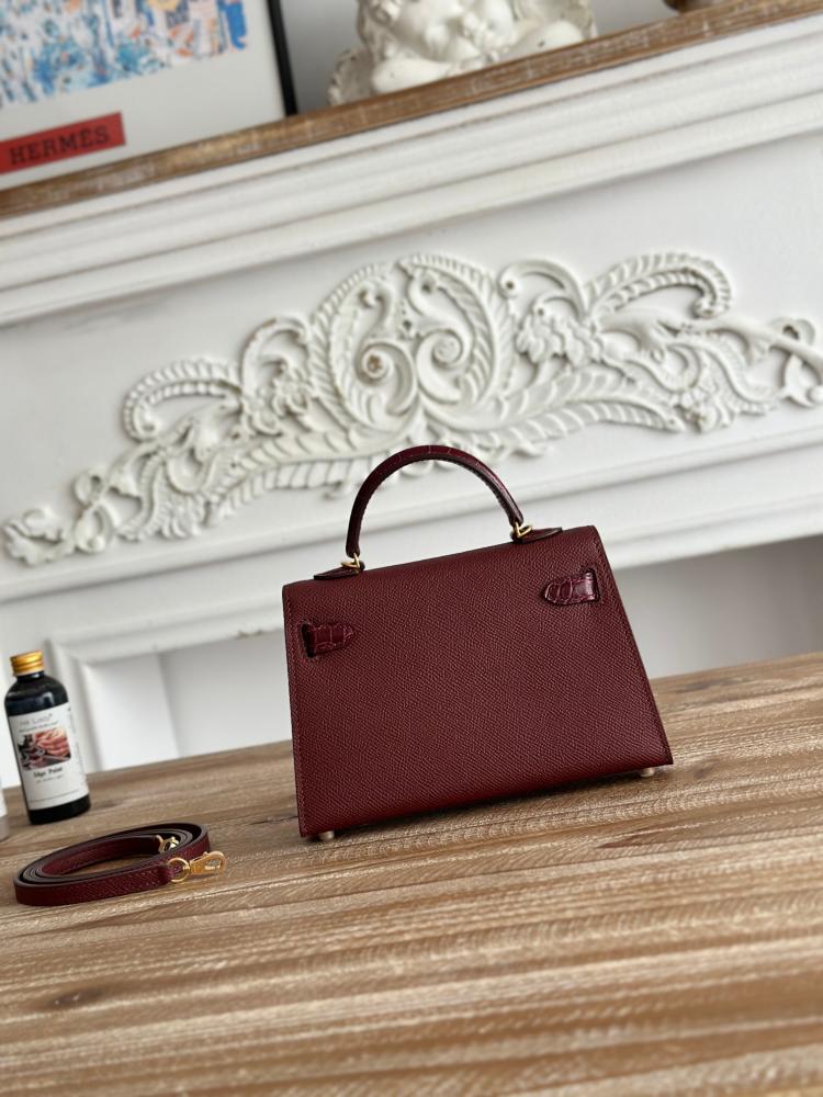 Hermes Mini Kelly II Touch Bag 19cm - Burgundy / Gold Hardware