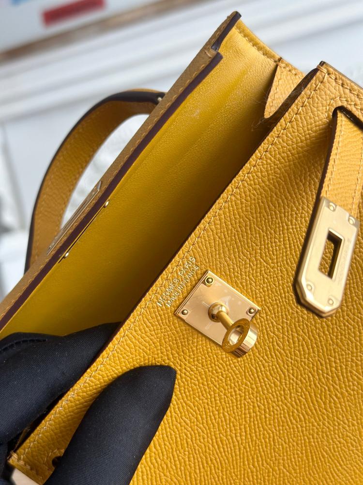 Hermes Mini Kelly II Bag 19cm - Mustard / Gold Hardware