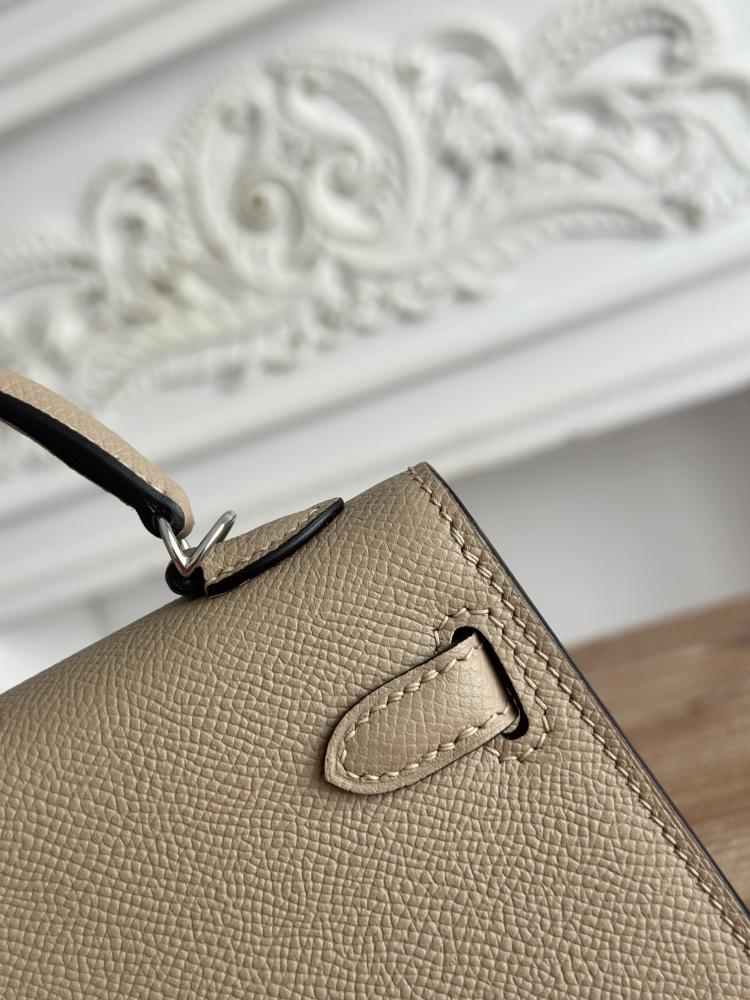 Hermes Mini Kelly II Bag 19cm - Taupe / Silver Hardware