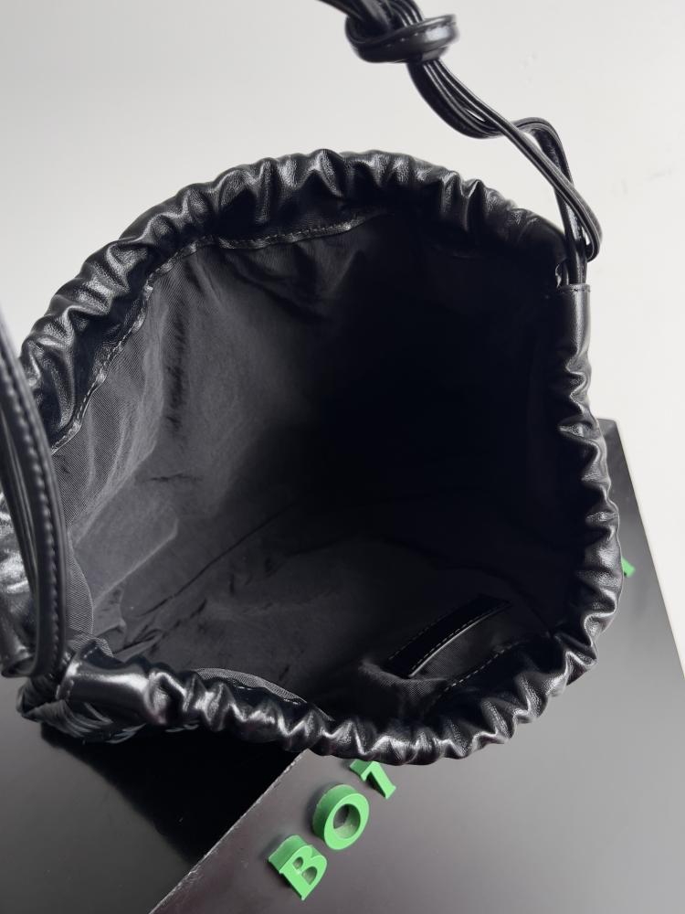 BV Dustbag Shoulder Bag 32cm