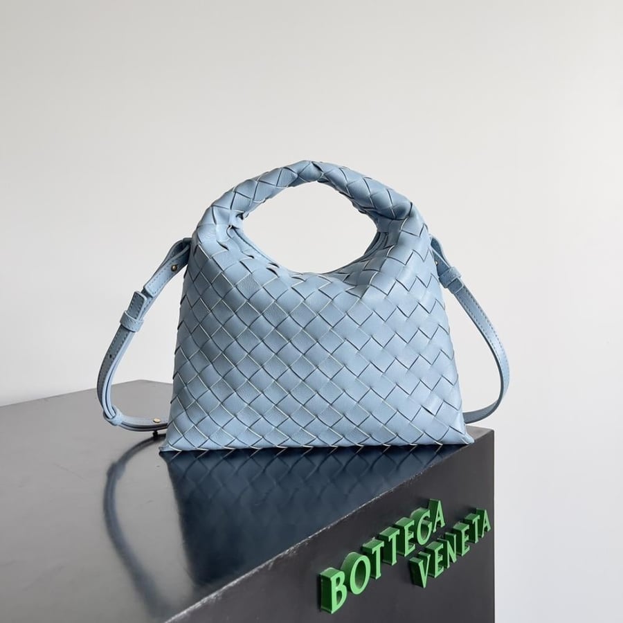 BV Mini Hop Bag 25.5cm