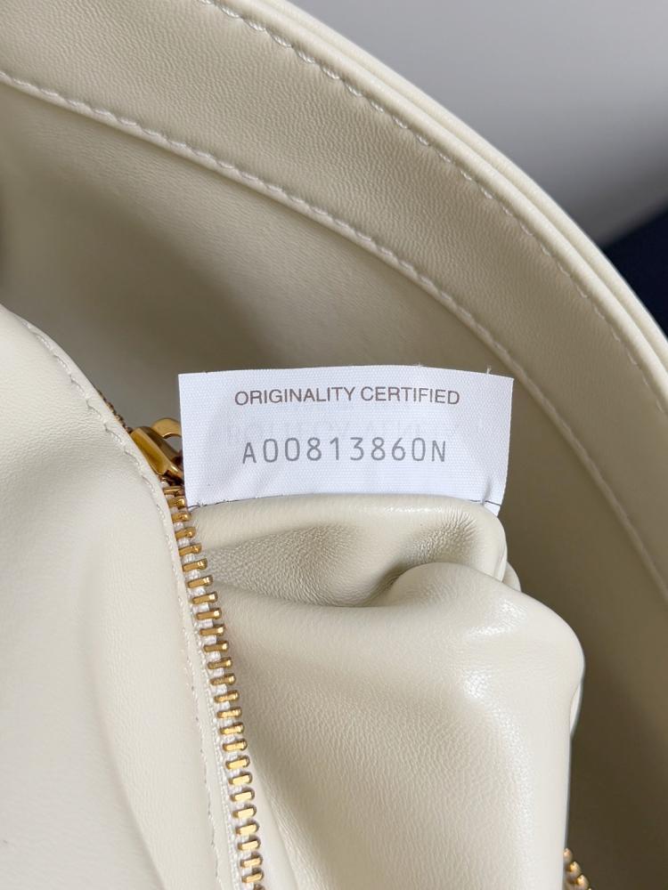 Bottega Veneta New Madison Bag 27cm