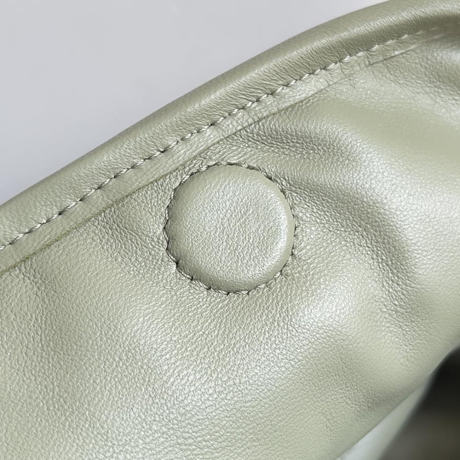 BV New Large Hop Bag 54cm (Leather)