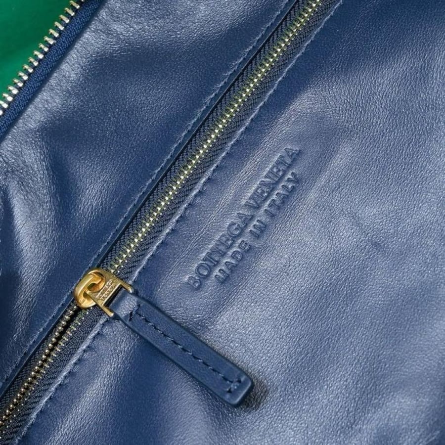 BV Medium Jodie Bag 40cm