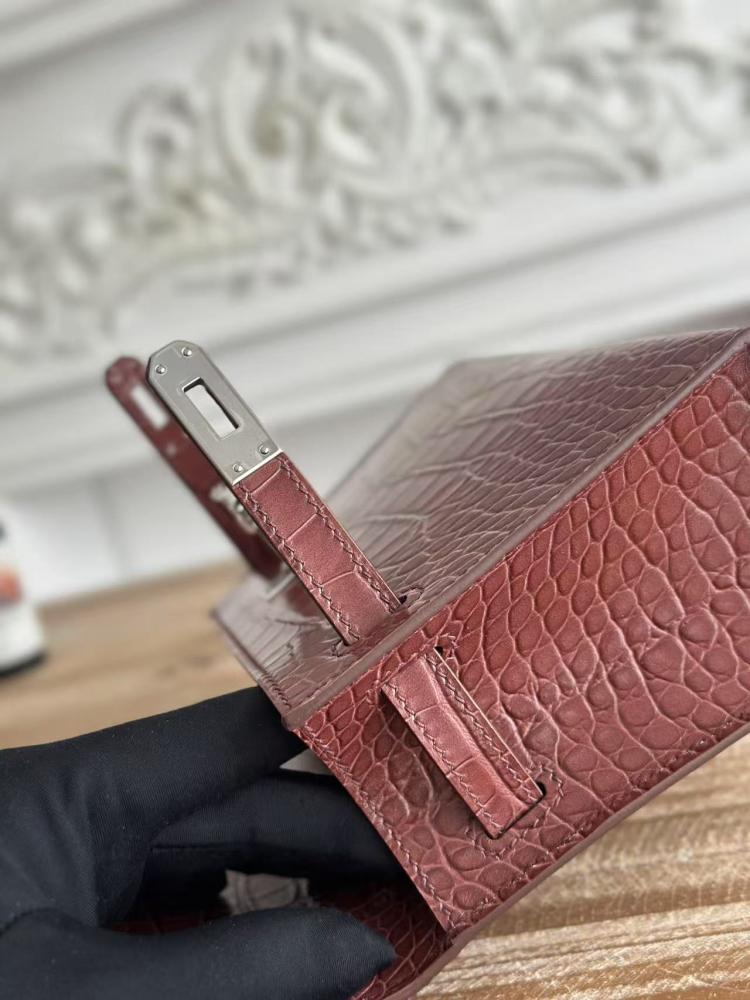 Hermes Kelly Mini Pochette 22cm - Burgundy / Silver Hardware