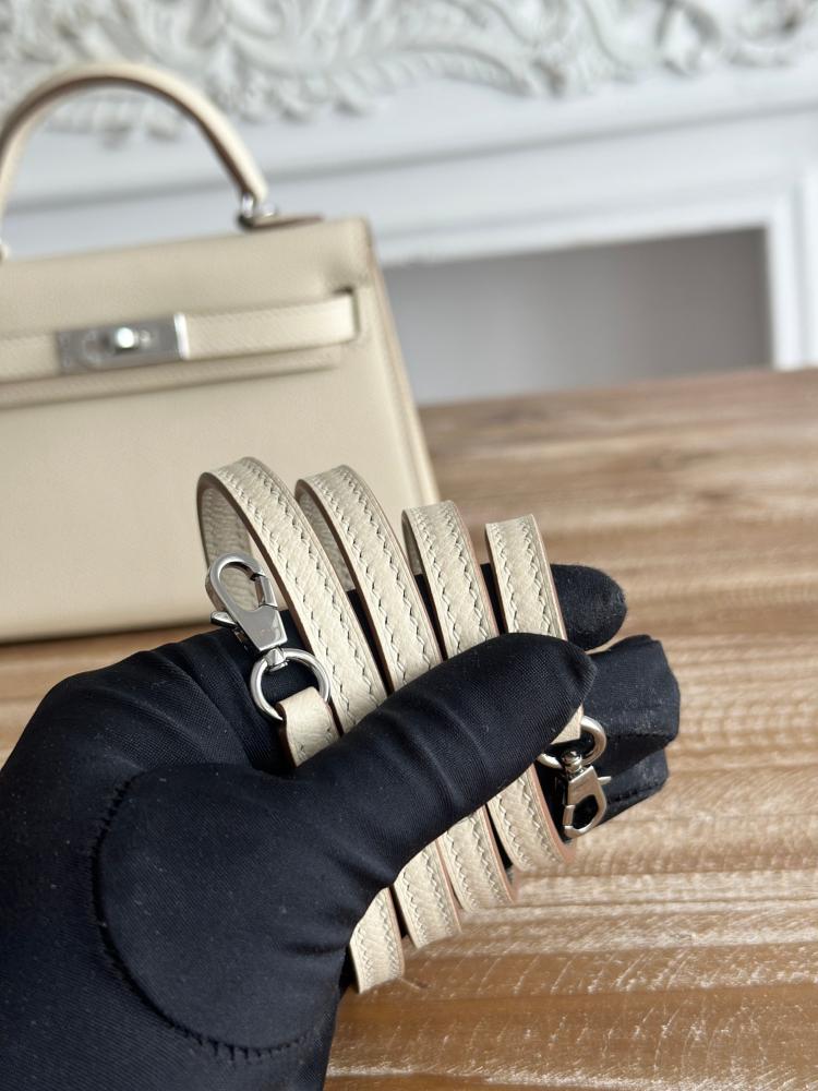 Hermes Mini Kelly II Bag 19cm - Cream / Silver Hardware