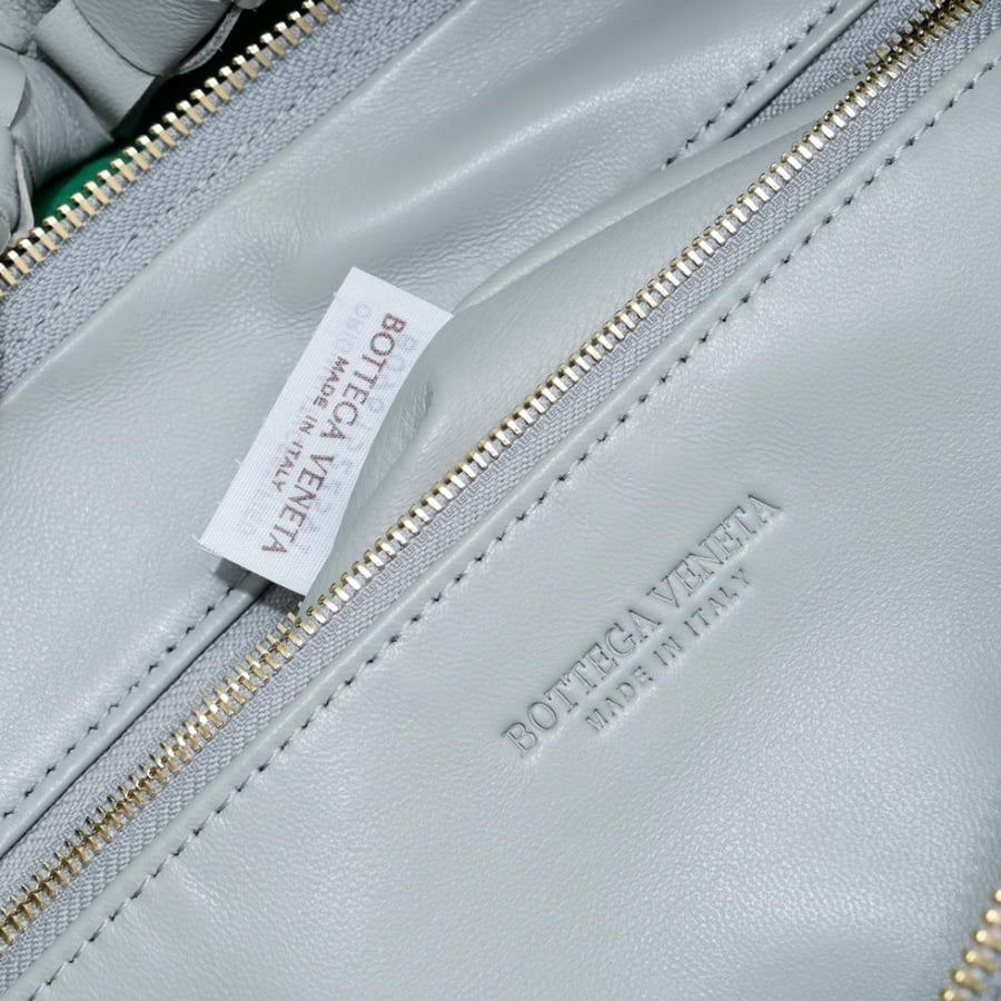 BV Medium Jodie Bag 40cm