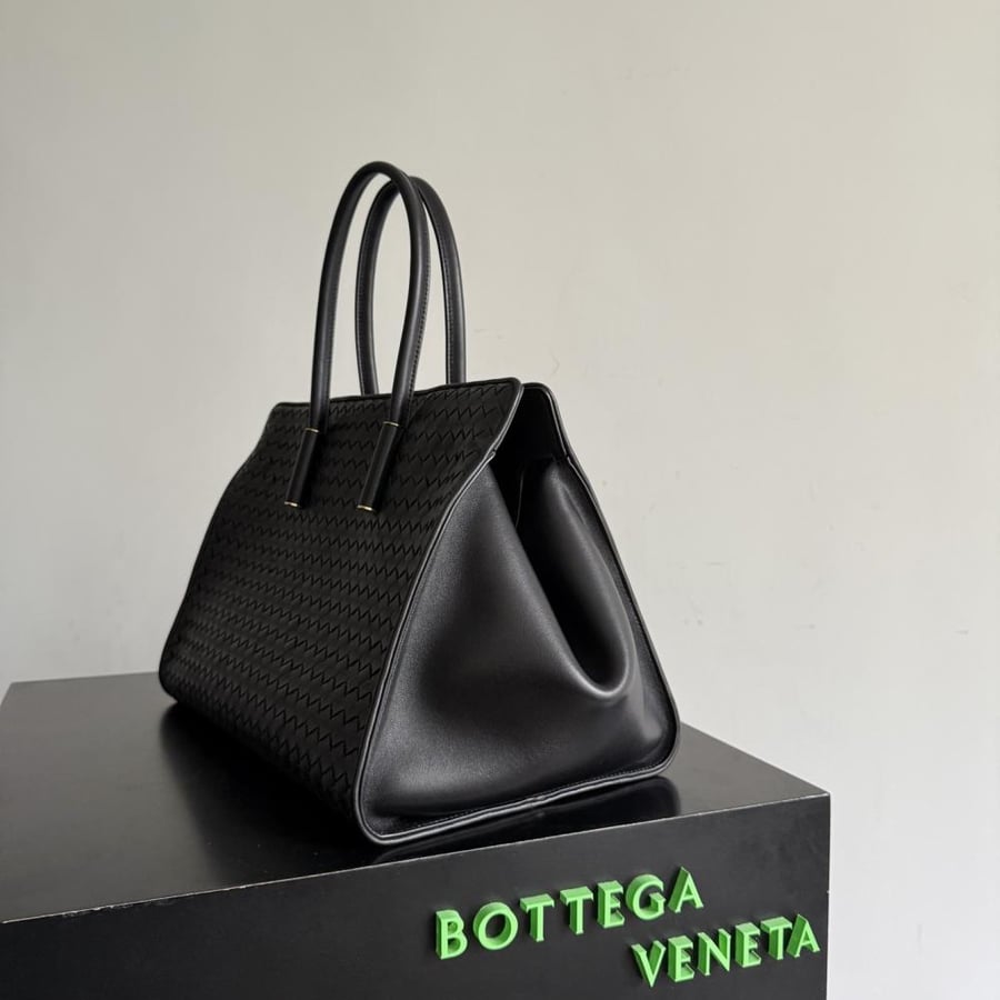 BV BarBara Tote Bag 37cm