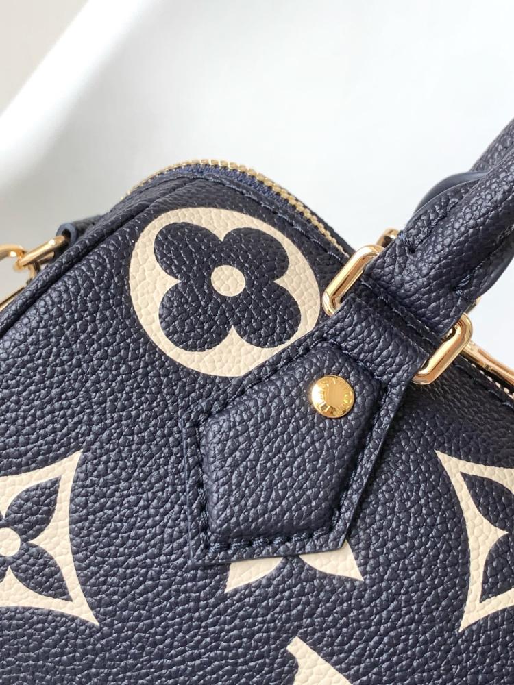 LV Speedy Bag 20.513.512cm