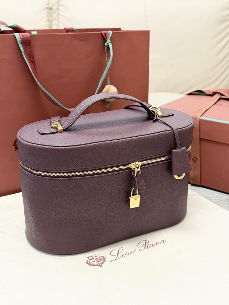 Loro Piana Large Vanity Case in Grained Leather
