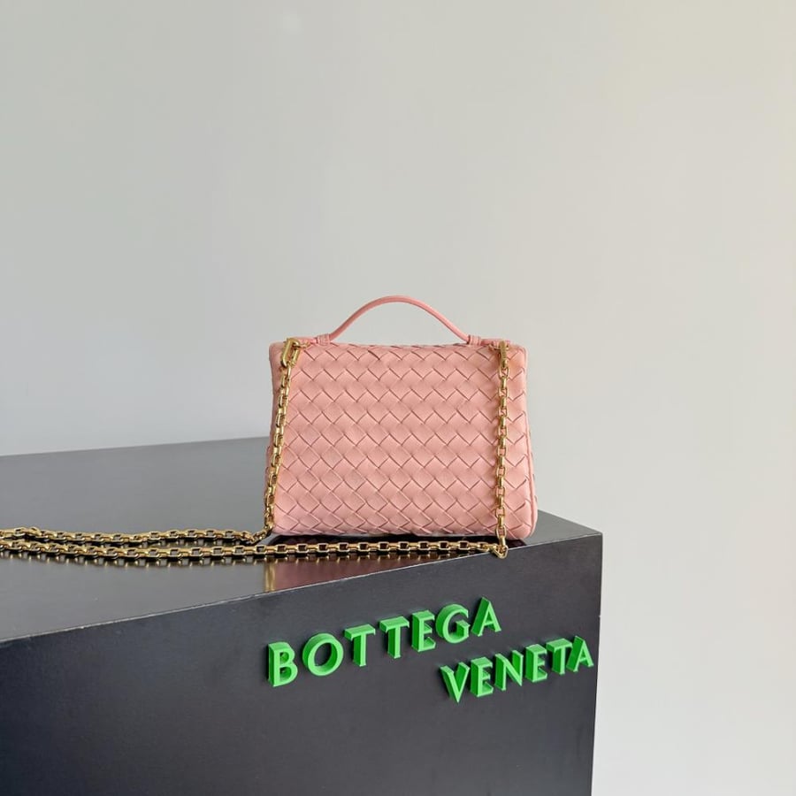 BV Small Soft Vanity Case 19cm