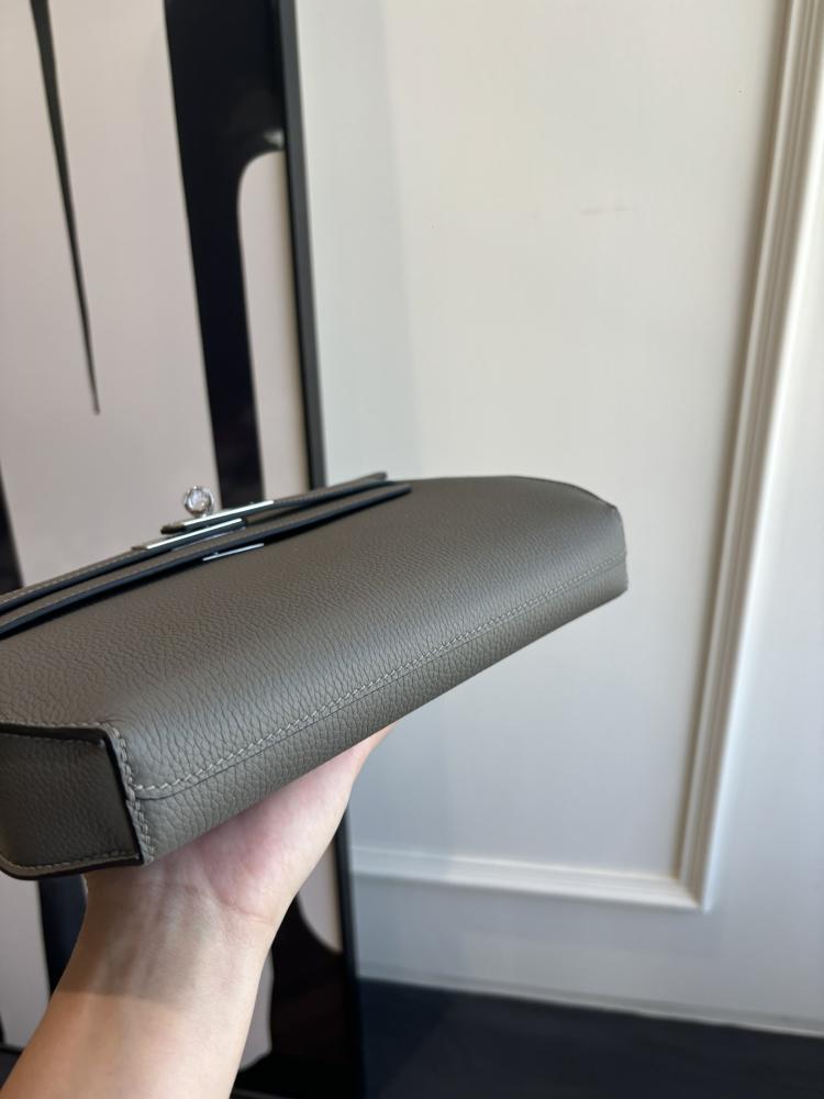 Hermes Kelly Dépêches 25 Pouch (Leather)