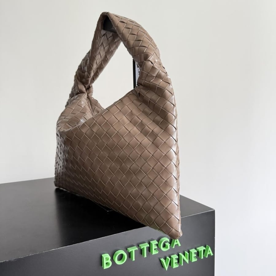 BV New Medium Hop Bag 46cm (Leather)