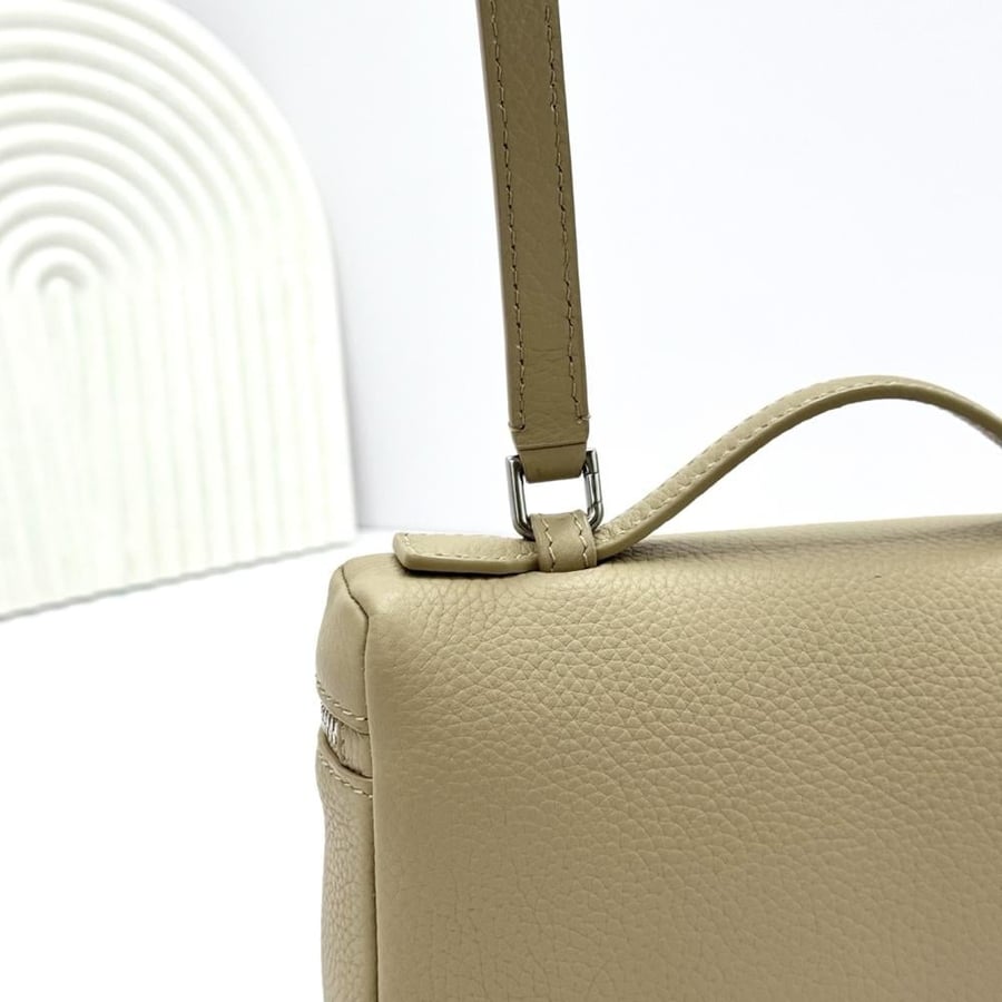 Loro Piana Extra Pocket L19 Vanity Case Collection