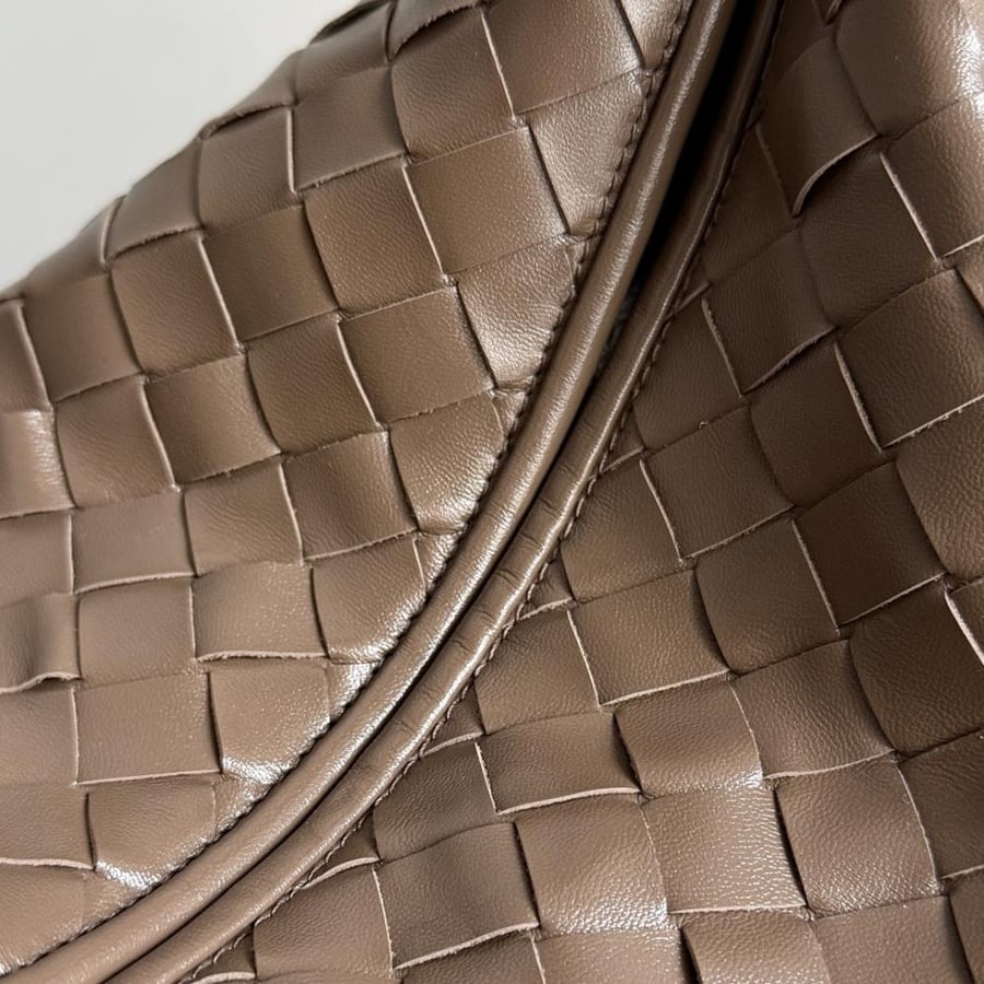 BV New Medium Hop Bag 46cm (Leather)