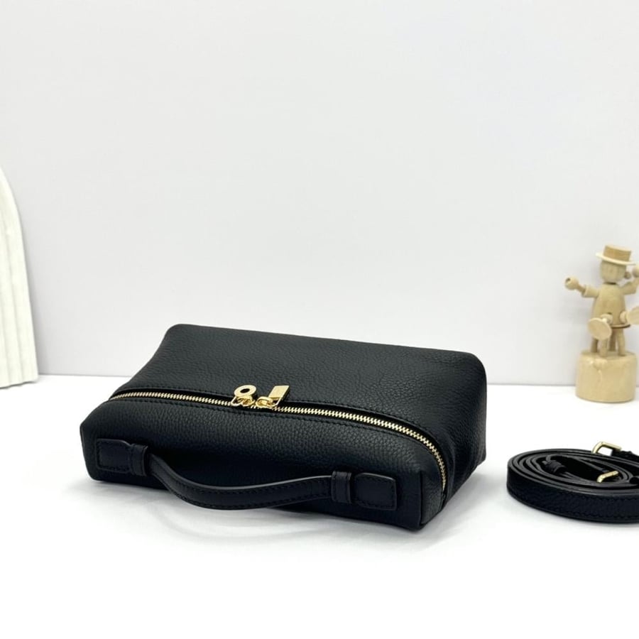 Loro Piana Extra Pocket L19 Vanity Case Collection