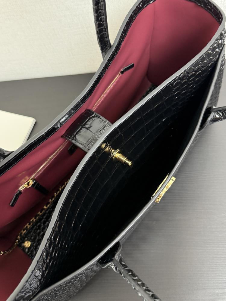 Chanel Croc-Embossed Leather Tote Bag