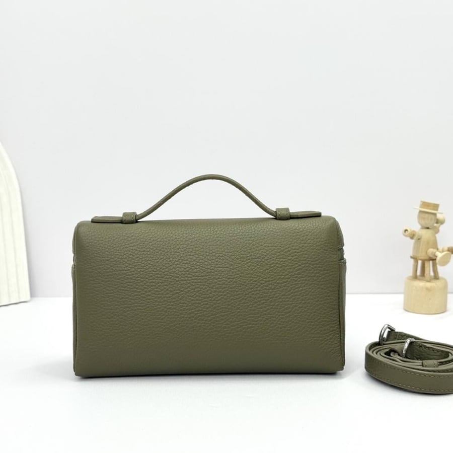 Loro Piana Extra Pocket L19 Vanity Case Collection