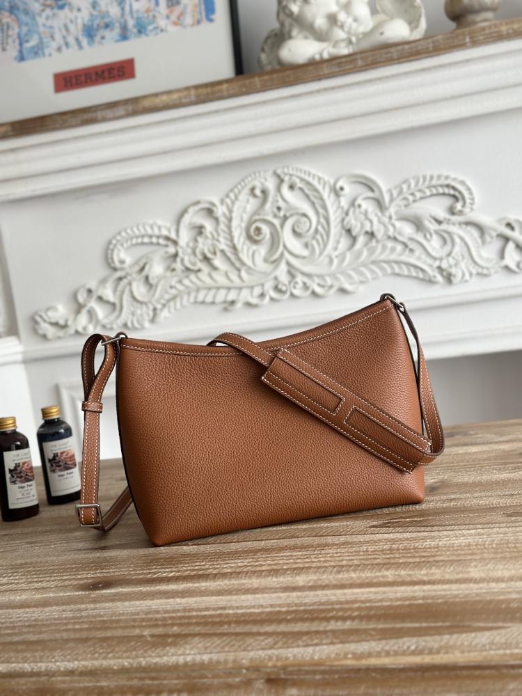 Hermes Berlingot Bag 24cm - Caramel