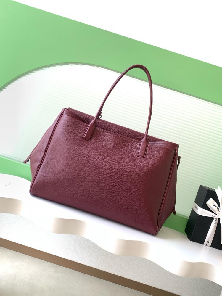 Chanel Grained Leather Tote Bag