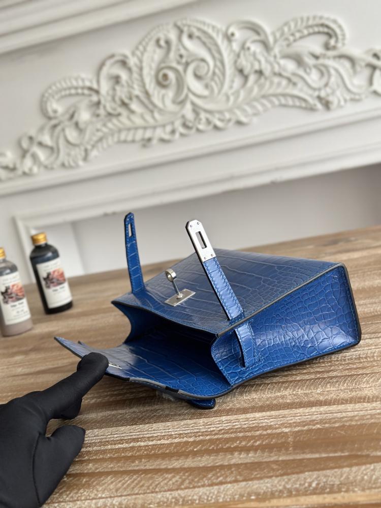Hermes Kelly Mini Pochette 22cm