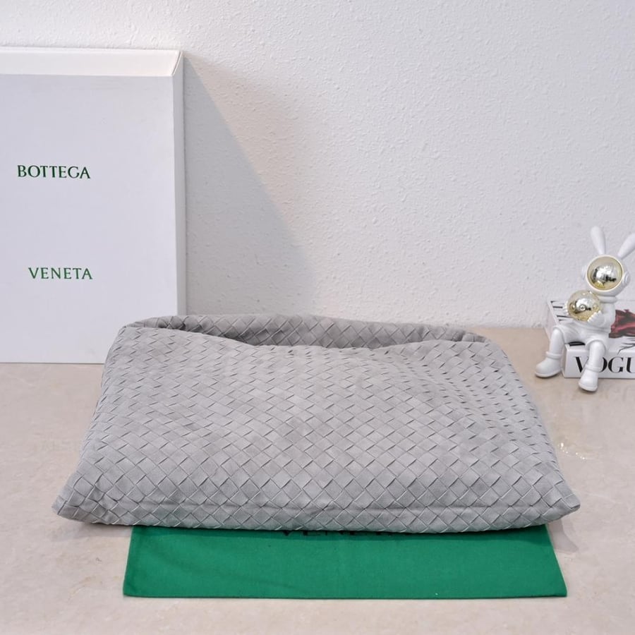 BV New Large Hop Bag 54cm (Suede)