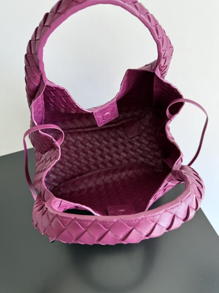 BV Campana Shoulder Bag 33cm