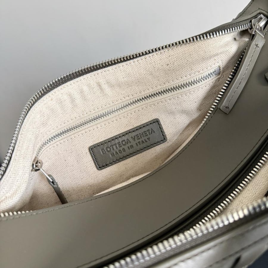 BV Tribeca Woven Tote Bag 30.5209cm