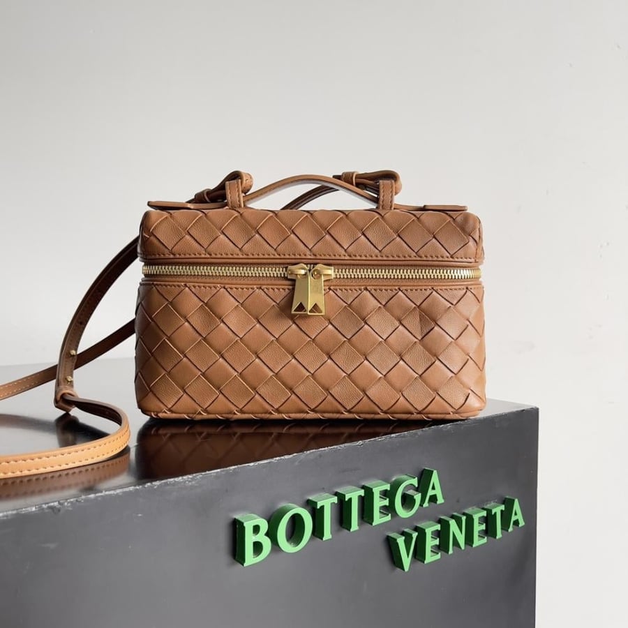 BV Vanity Case Bag 22cm