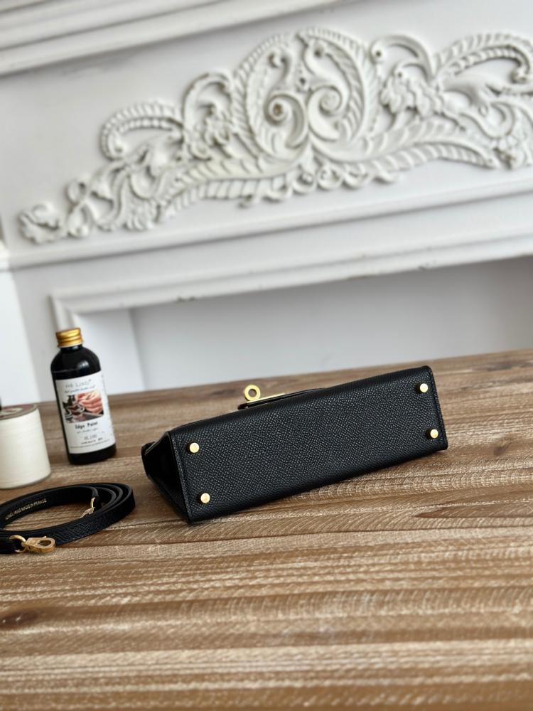 Hermes Mini Kelly II Bag 19cm - Black / Gold Hardware