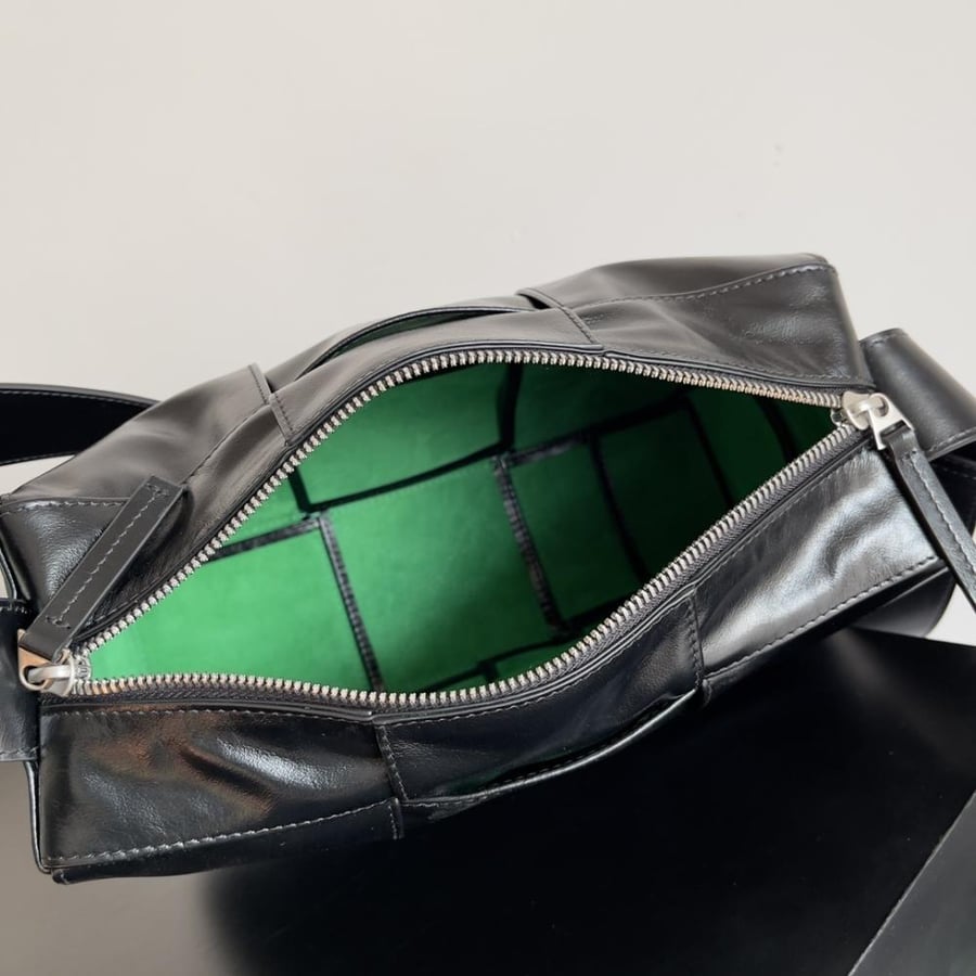 BV Small Arco Camera Bag 28cm