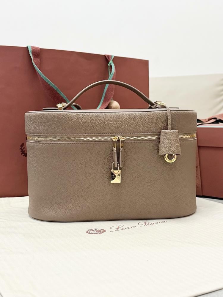 Loro Piana Large Vanity Case in Grained Leather