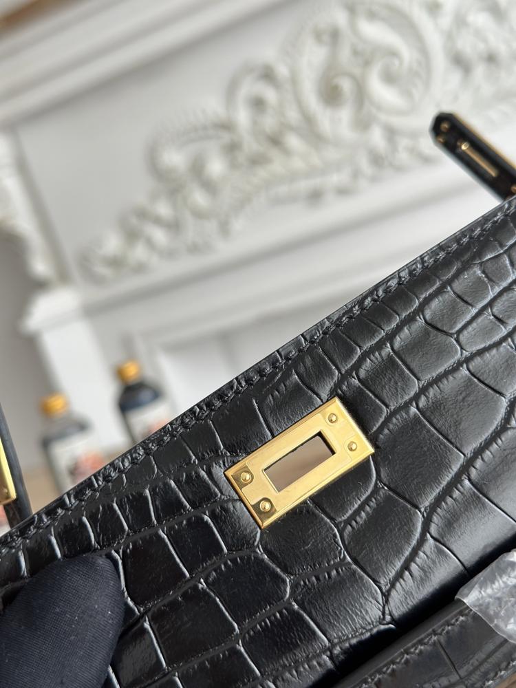 Hermes Kelly Mini Pochette 22cm