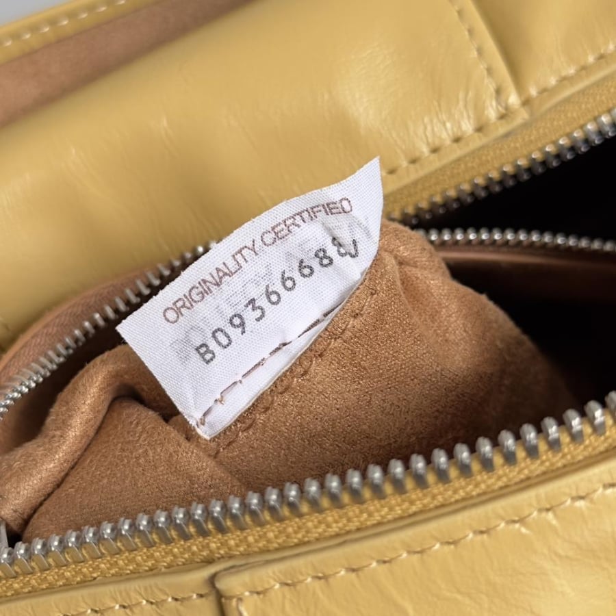 BV Small Arco Camera Bag 28cm