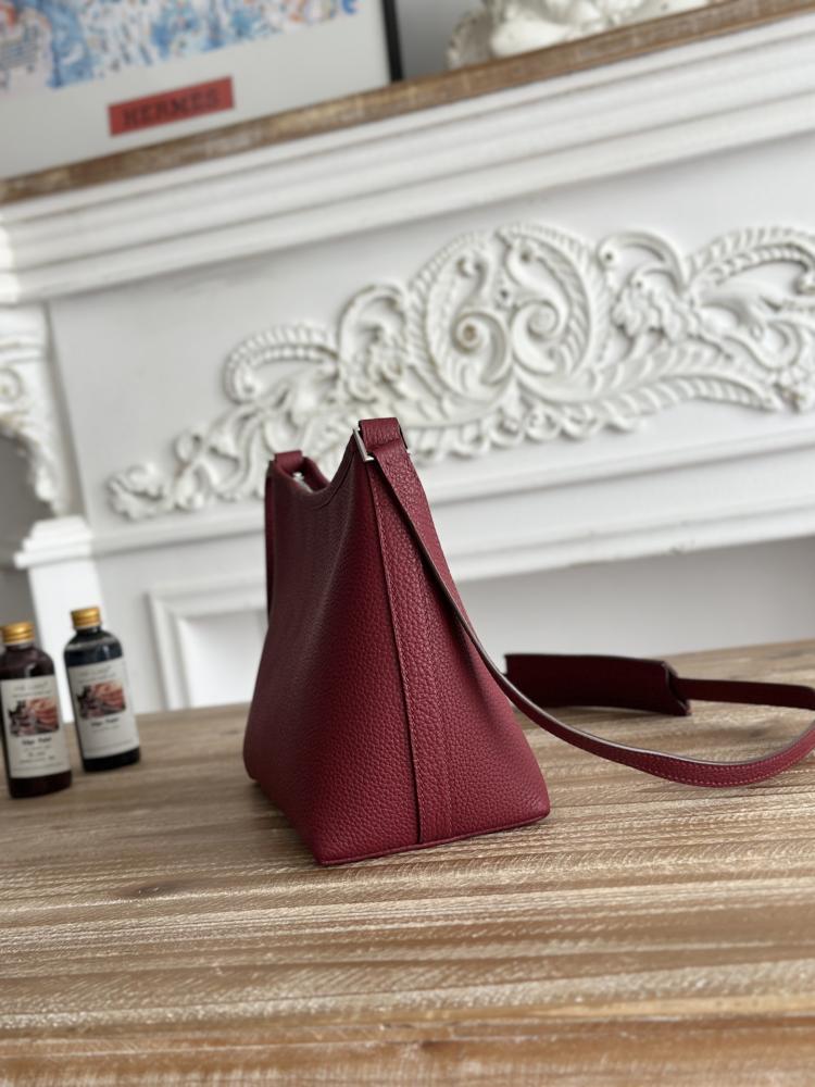 Hermes Berlingot Bag 24cm - Burgundy