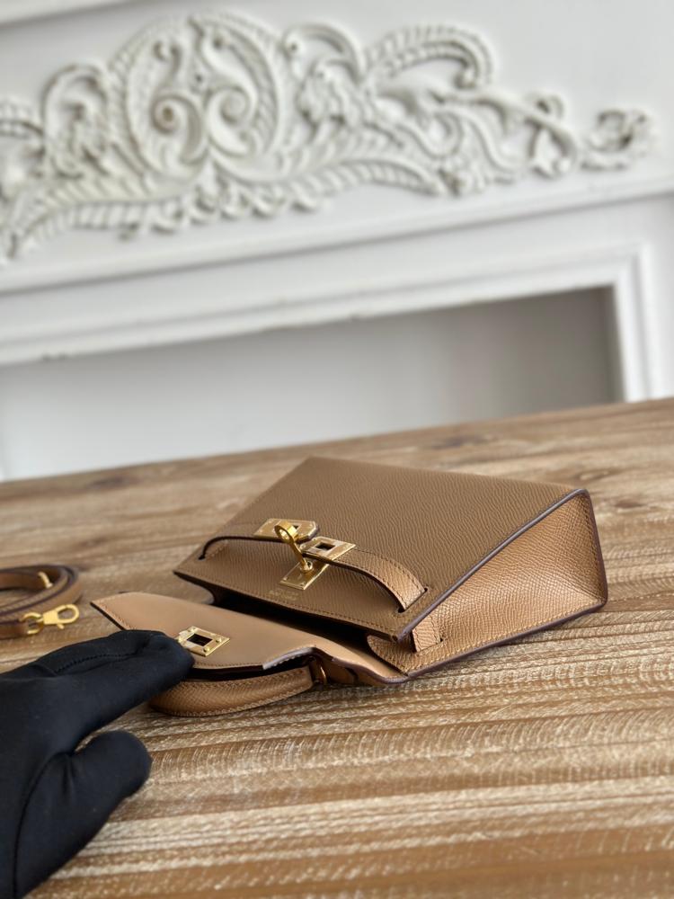 Hermes Mini Kelly II Bag 19cm - Light Taupe / Gold Hardware