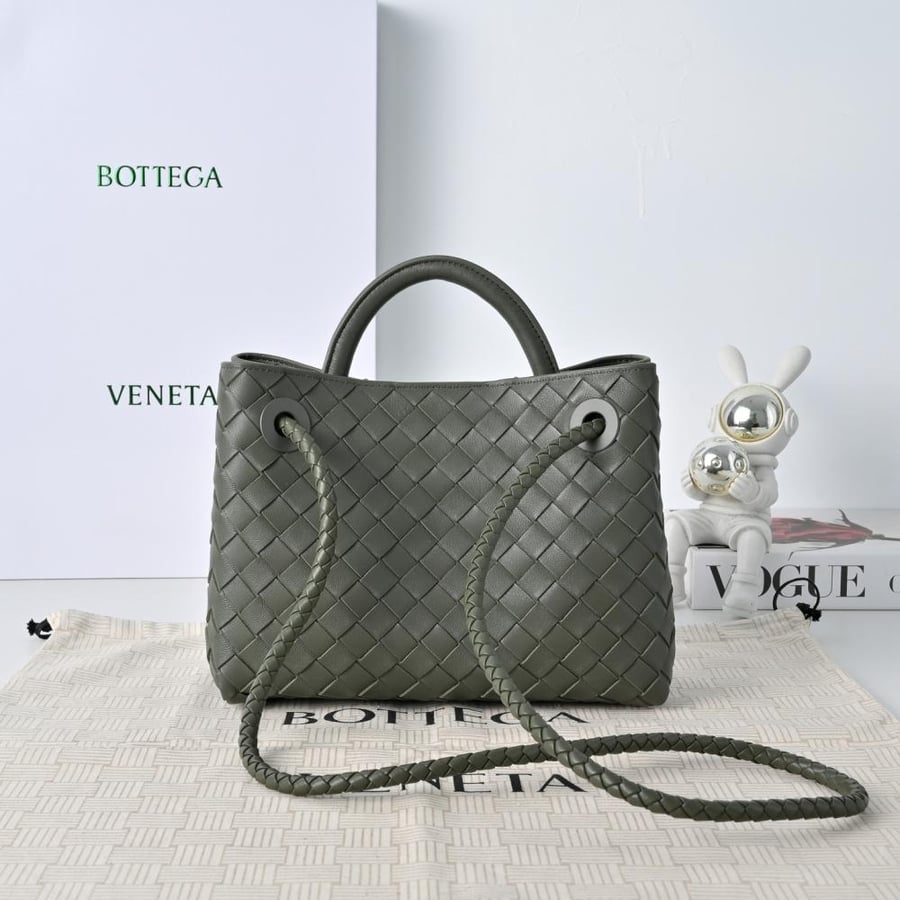 BV Intrecciato Small Top Handle Bag 25cm