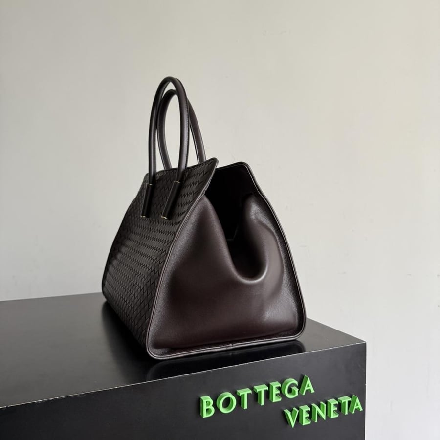 BV BarBara Tote Bag 37cm